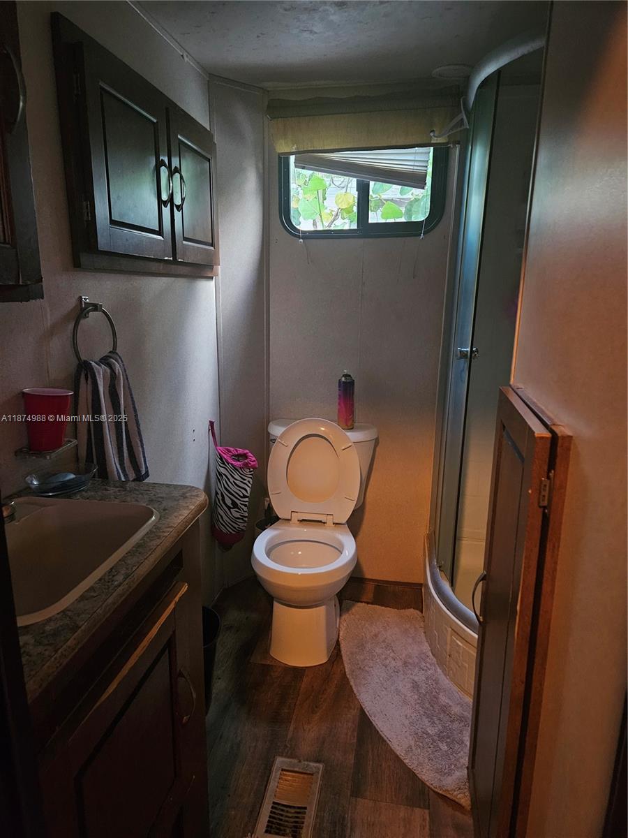 325 Calusa St #259 Property Photo 8