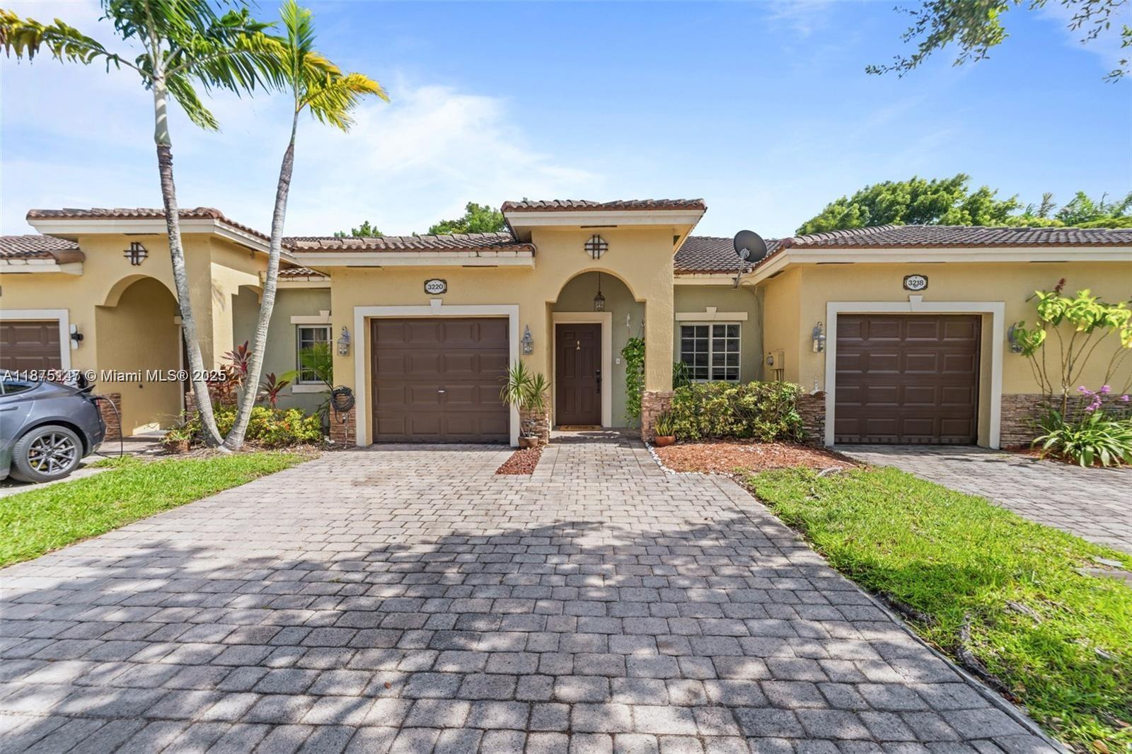 3220 Ne 11th Dr 0 Property Photo 1