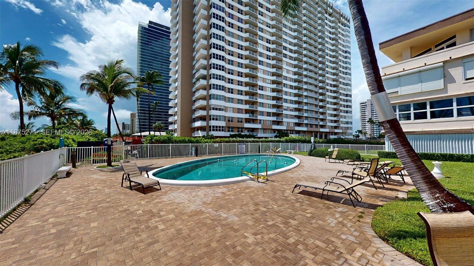 1936 S Ocean Dr 11d Property Photo 22