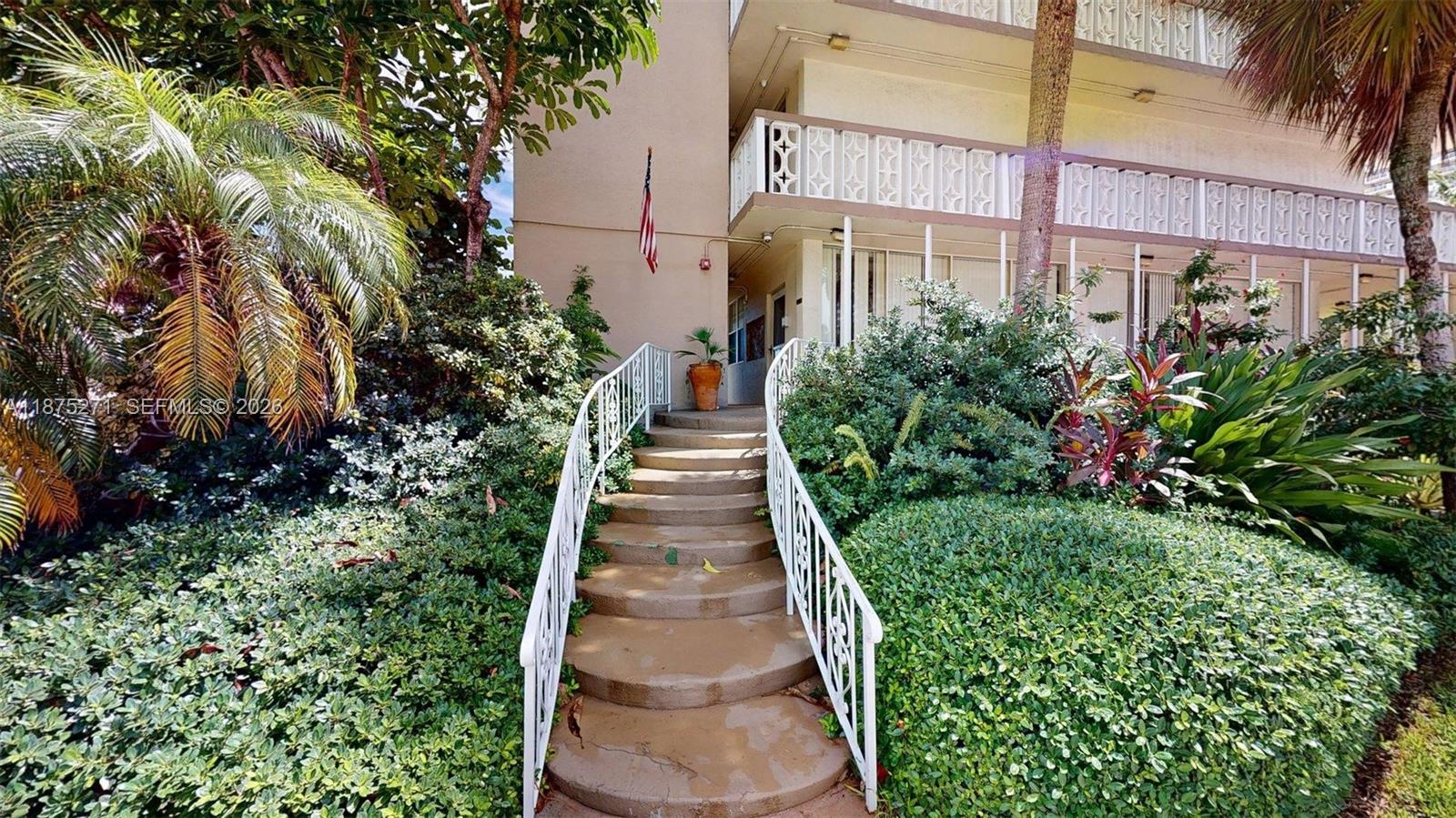 1936 S Ocean Dr 11d Property Photo 36