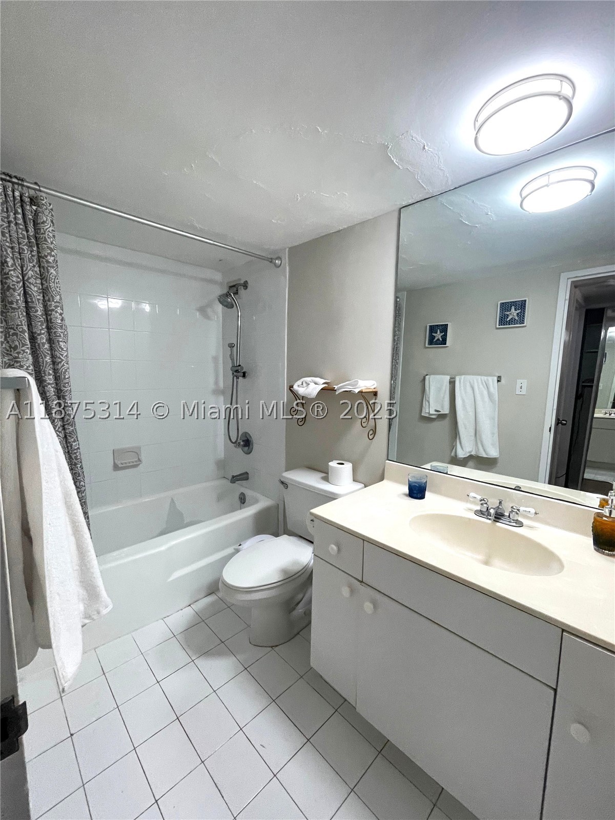 5161 Collins Ave 603 Property Photo 20