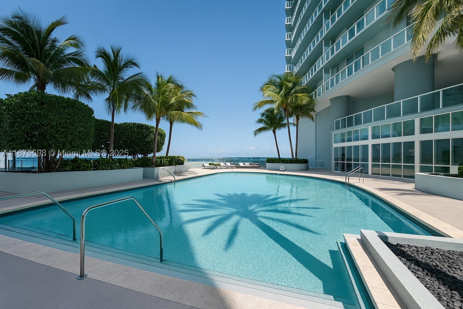 1900 N Bayshore Dr 3207 Property Photo 5