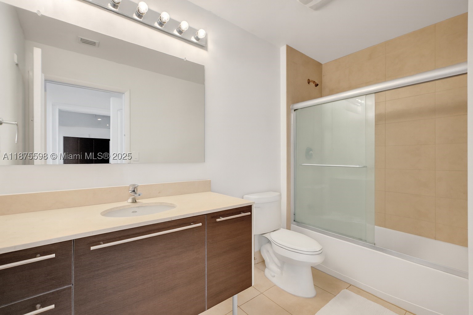 1900 N Bayshore Dr 3207 Property Photo 8