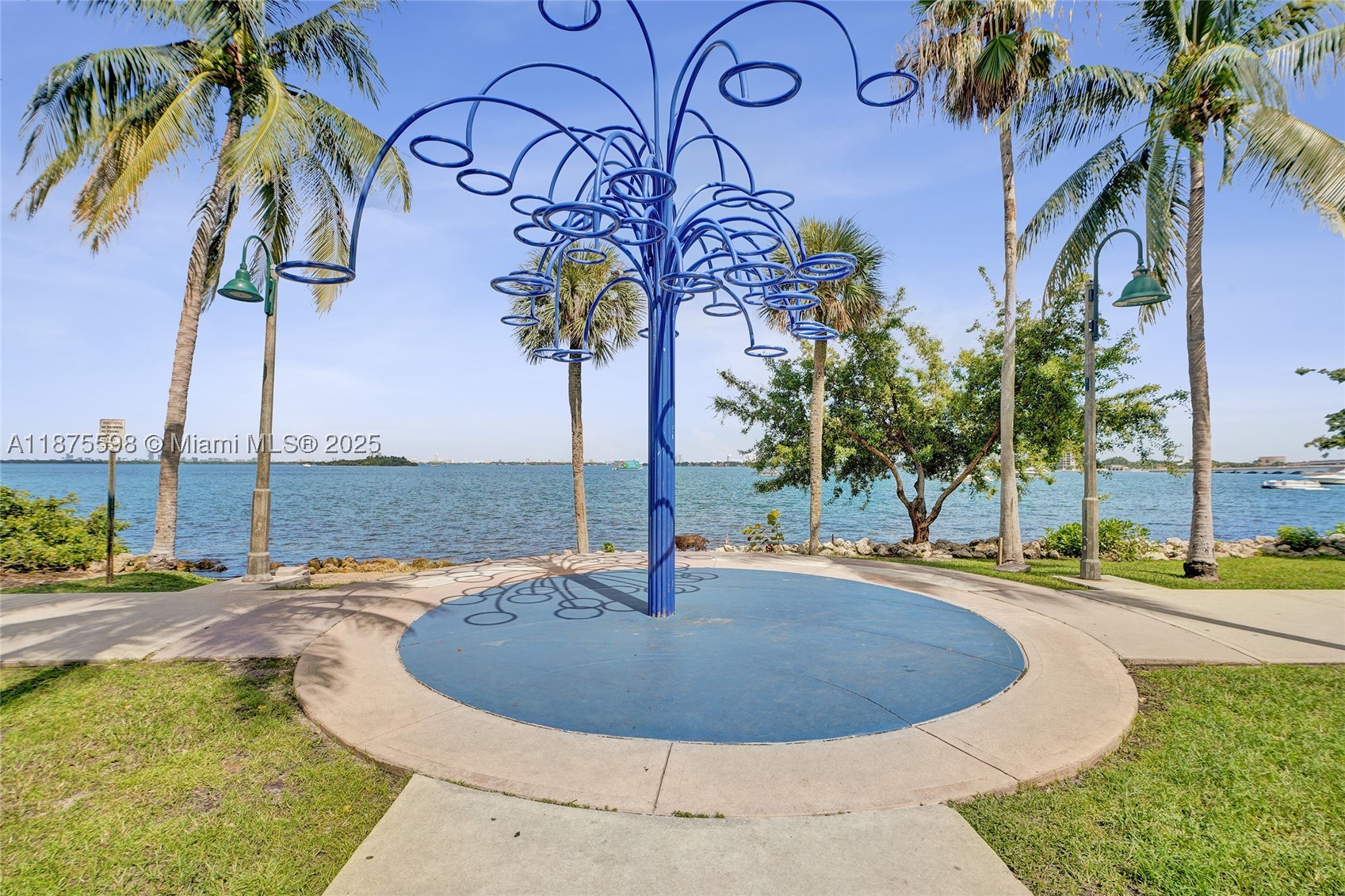 1900 N Bayshore Dr 3207 Property Photo 25