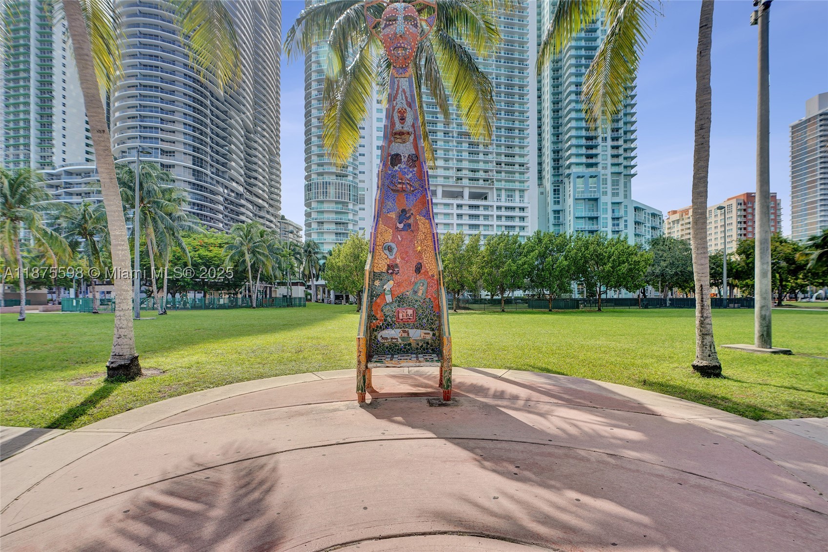 1900 N Bayshore Dr 3207 Property Photo 26
