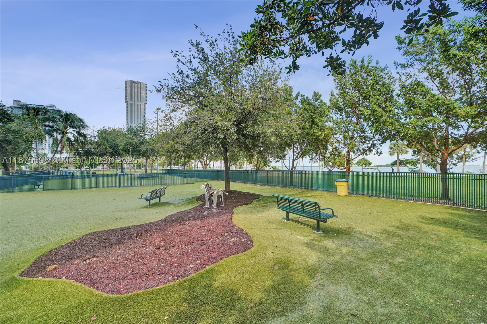 1900 N Bayshore Dr 3207 Property Photo 28