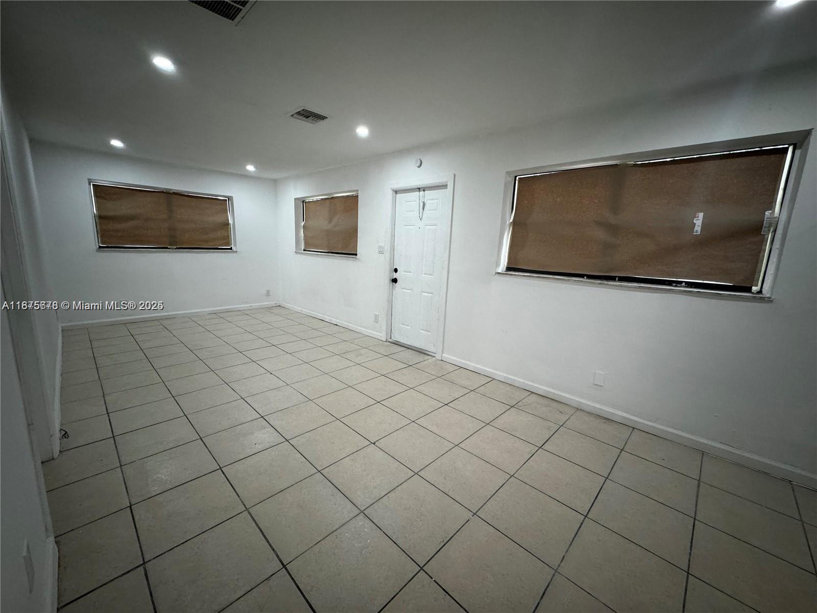 2481 Nw 13th Ct 1-2 Property Photo 4