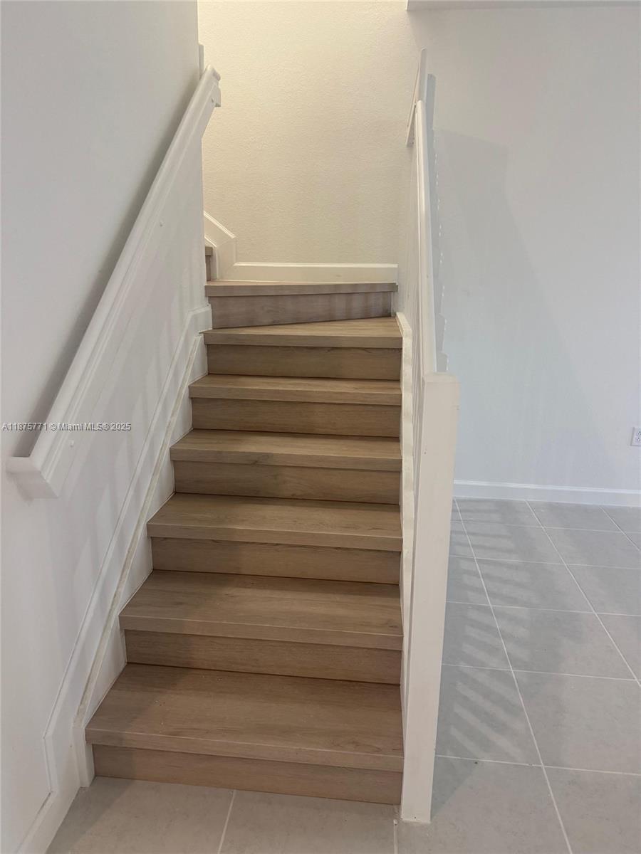 2516 Se 27th Dr 2439 Property Photo 5