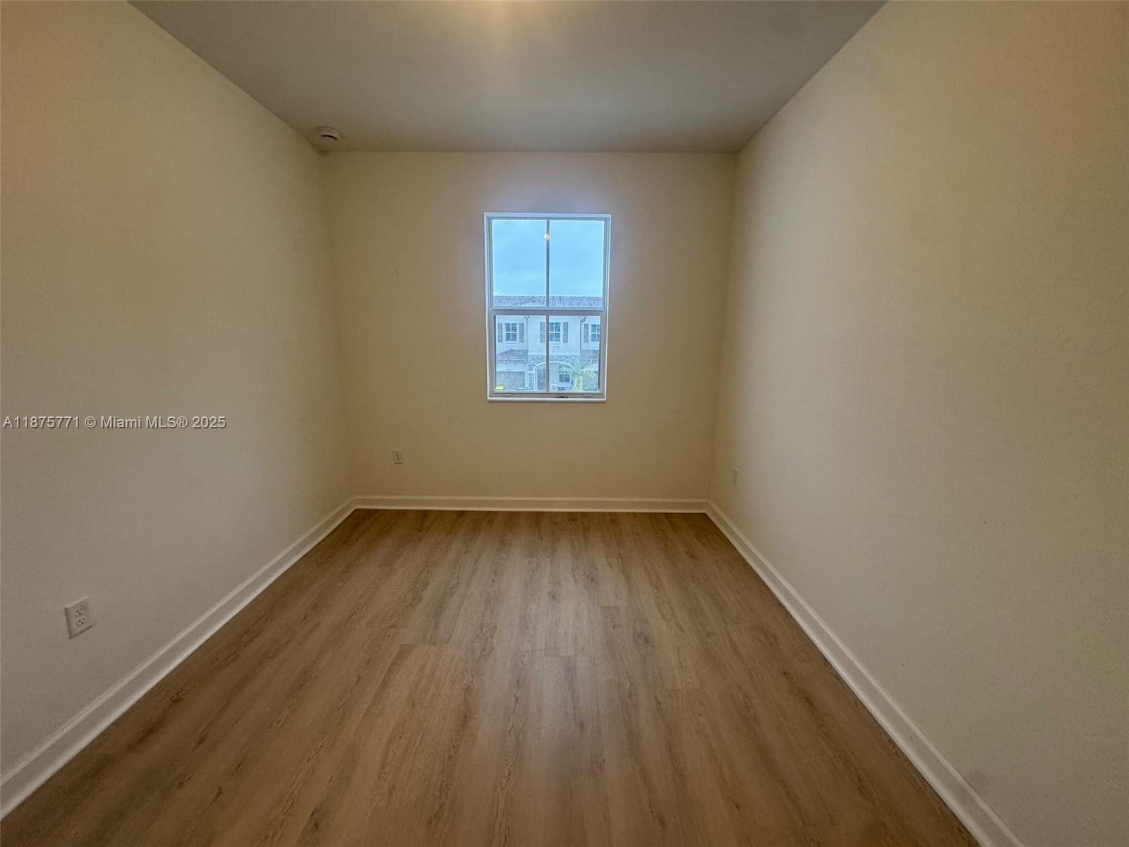 2516 Se 27th Dr 2439 Property Photo 12