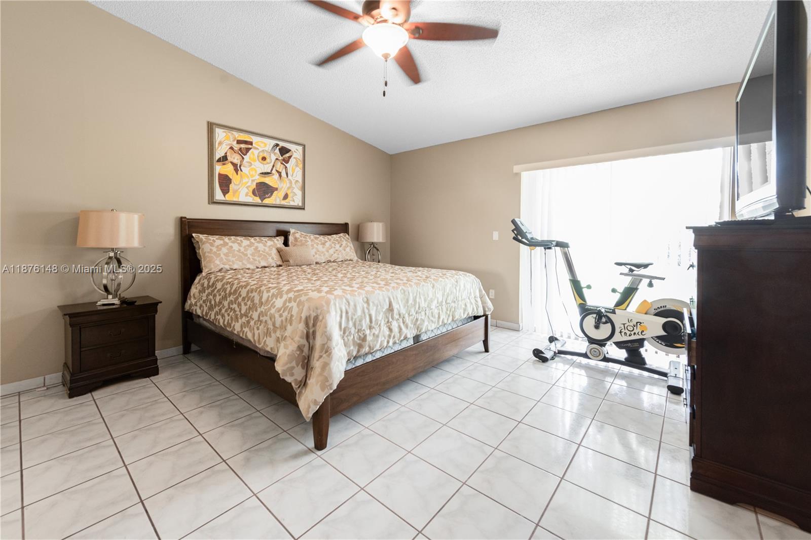 2585 Se 7th Pl Property Photo 11