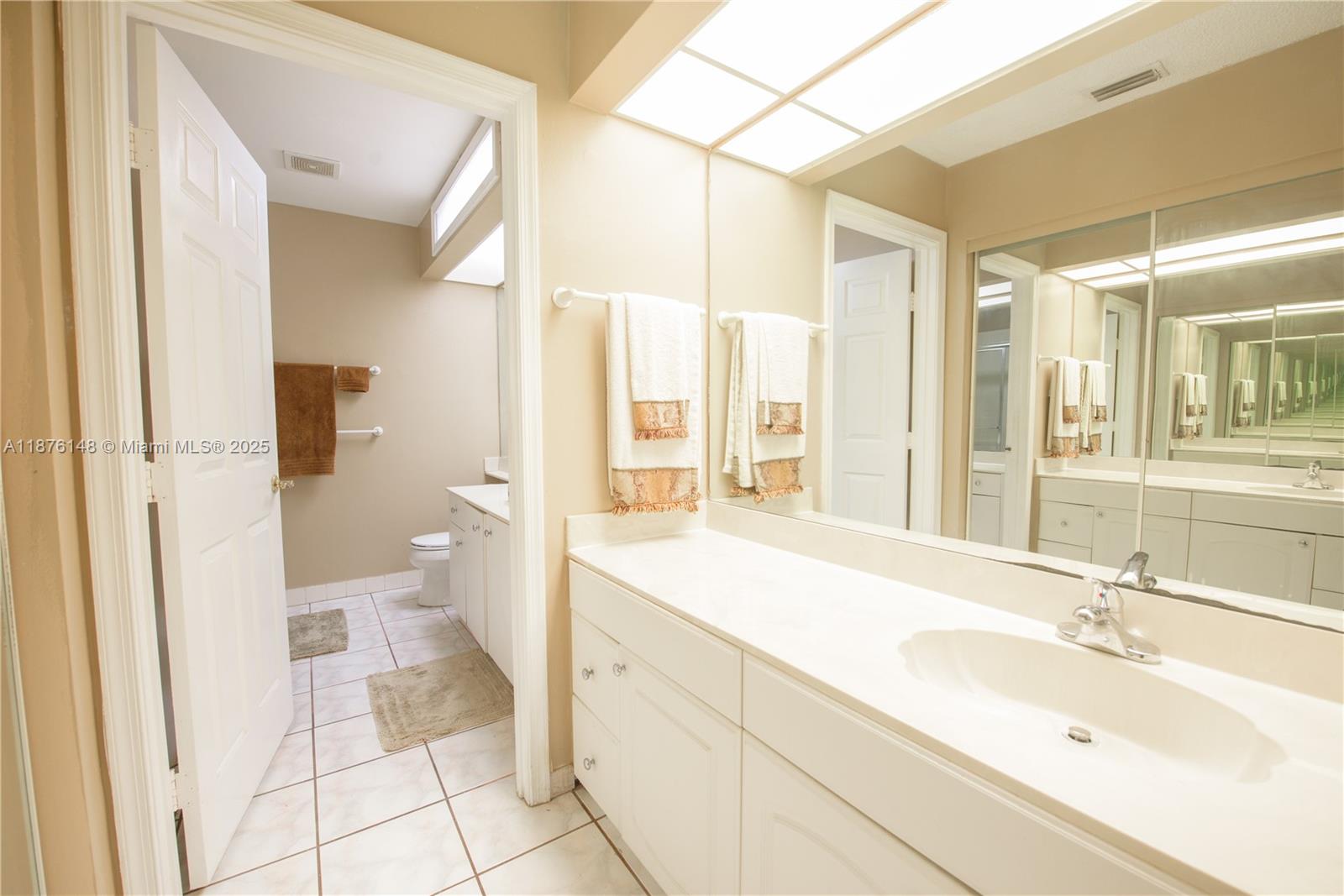 2585 Se 7th Pl Property Photo 15