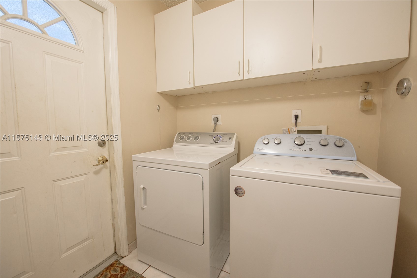 2585 Se 7th Pl Property Photo 18