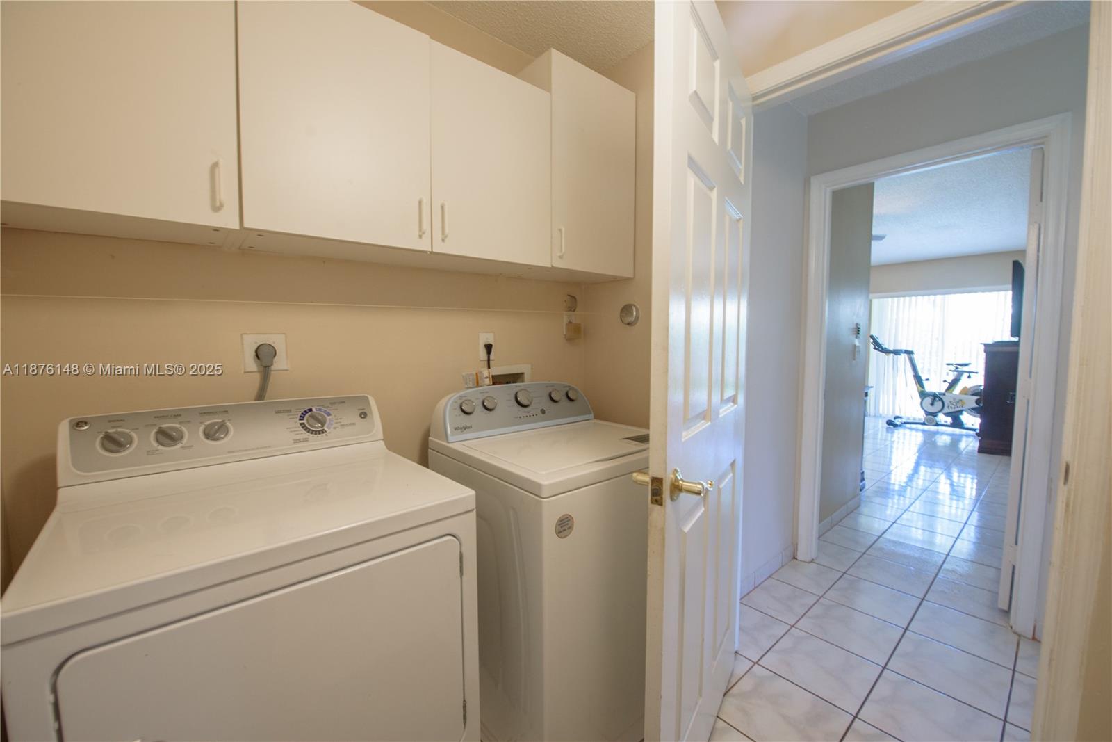 2585 Se 7th Pl Property Photo 19