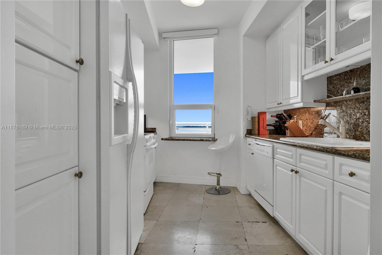 808 Brickell Key Dr 2506 Property Photo 8