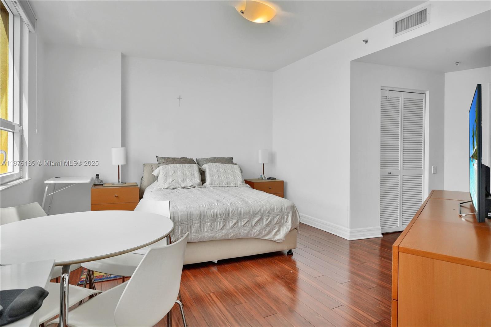 808 Brickell Key Dr 2506 Property Photo 13
