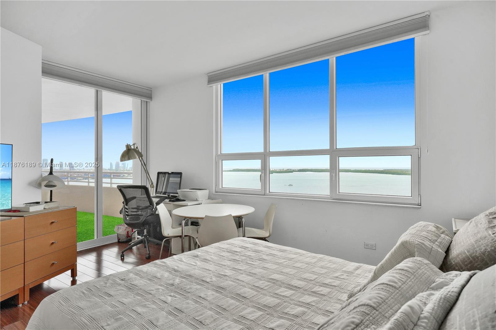 808 Brickell Key Dr 2506 Property Photo 14