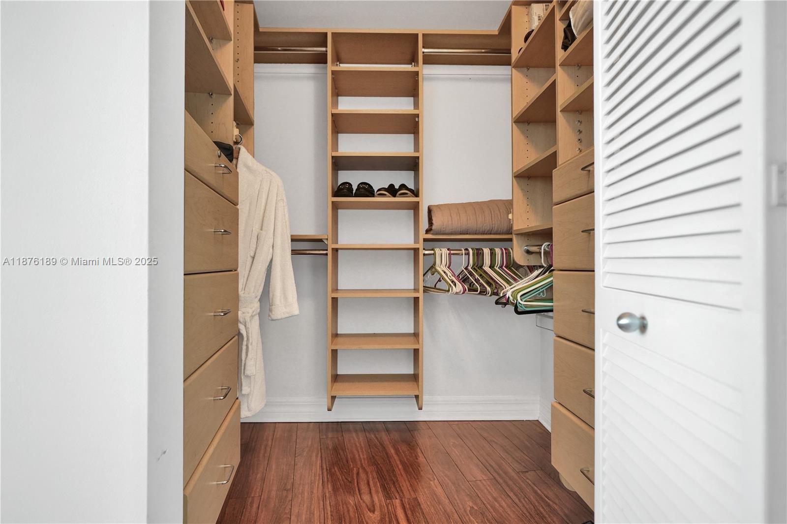 808 Brickell Key Dr 2506 Property Photo 15