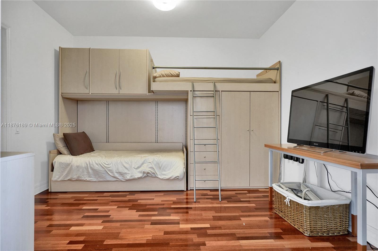 808 Brickell Key Dr 2506 Property Photo 20