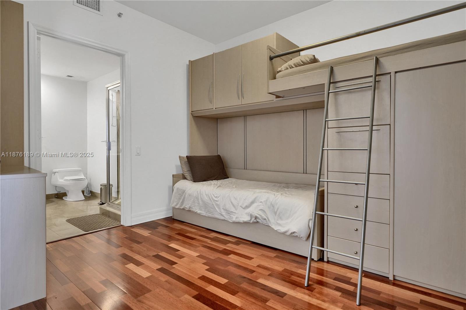 808 Brickell Key Dr 2506 Property Photo 21