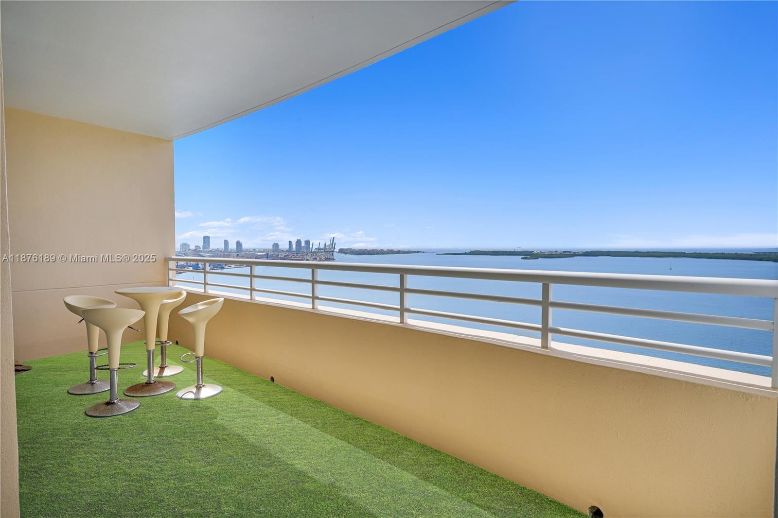 808 Brickell Key Dr 2506 Property Photo 28