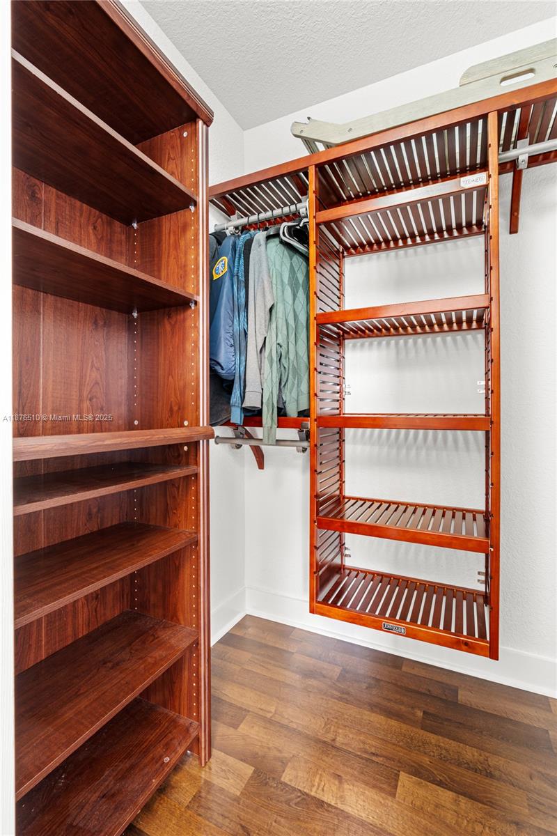 A11876510 Property Photo 35