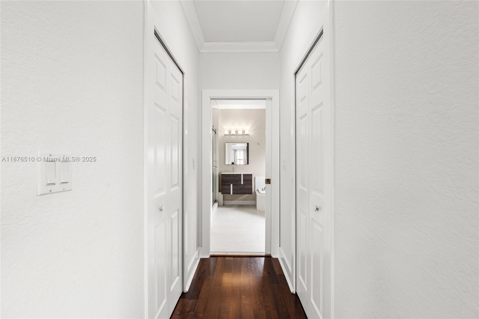 A11876510 Property Photo 40