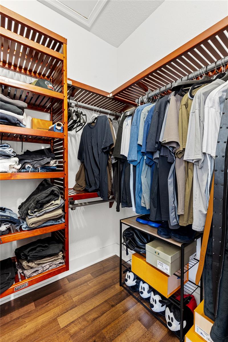 A11876510 Property Photo 44