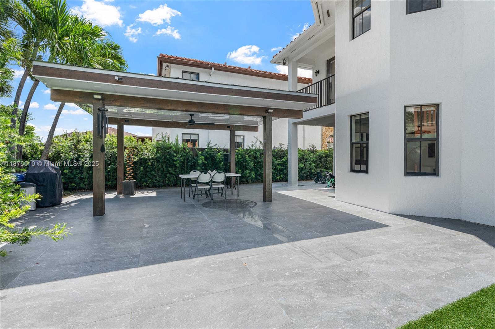 A11876510 Property Photo 49