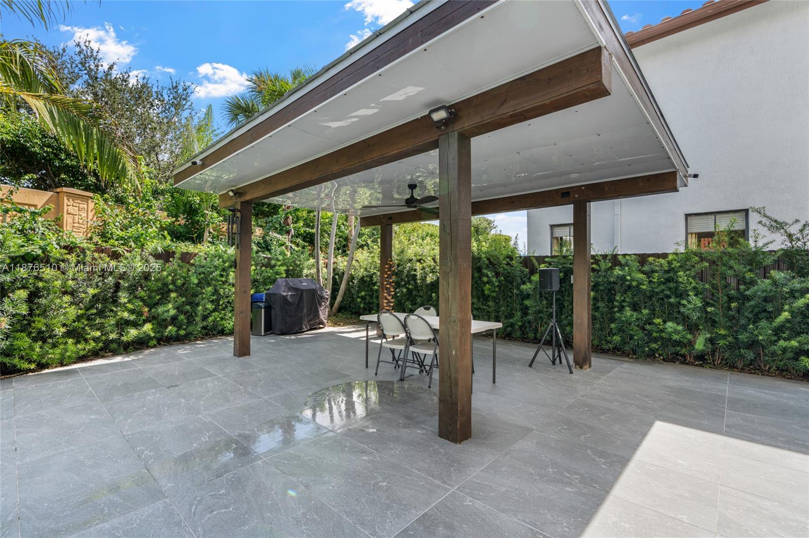 A11876510 Property Photo 50