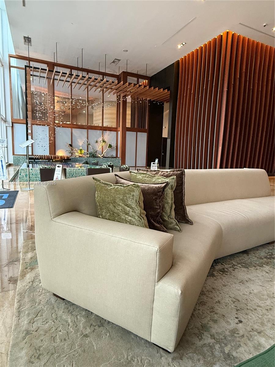 50 Biscayne Blvd 711 Property Photo 1