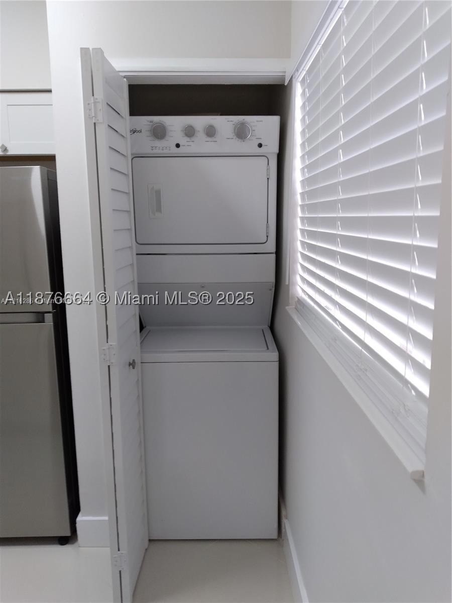 1851 Nw 96th Ter 6b Property Photo 5