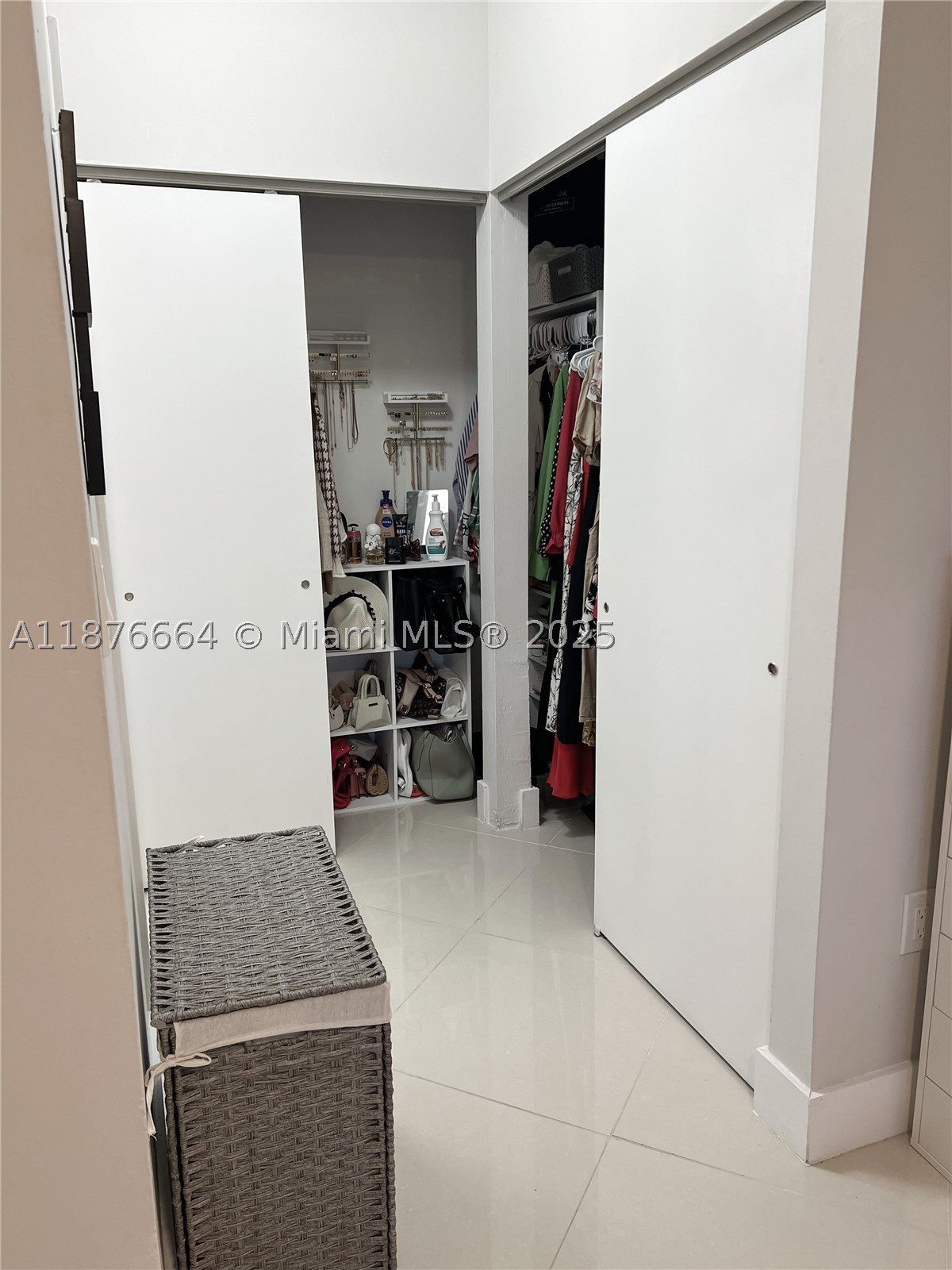 1851 Nw 96th Ter 6b Property Photo 12