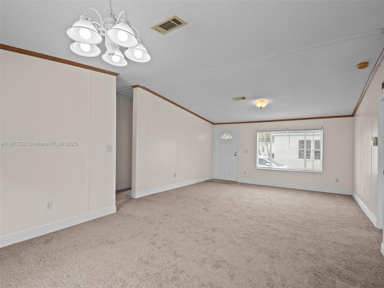 220 Ne 12th Ave Lot 150 Property Photo 6