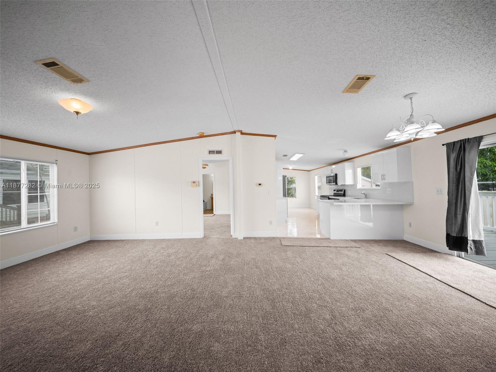 220 Ne 12th Ave Lot 150 Property Photo 7