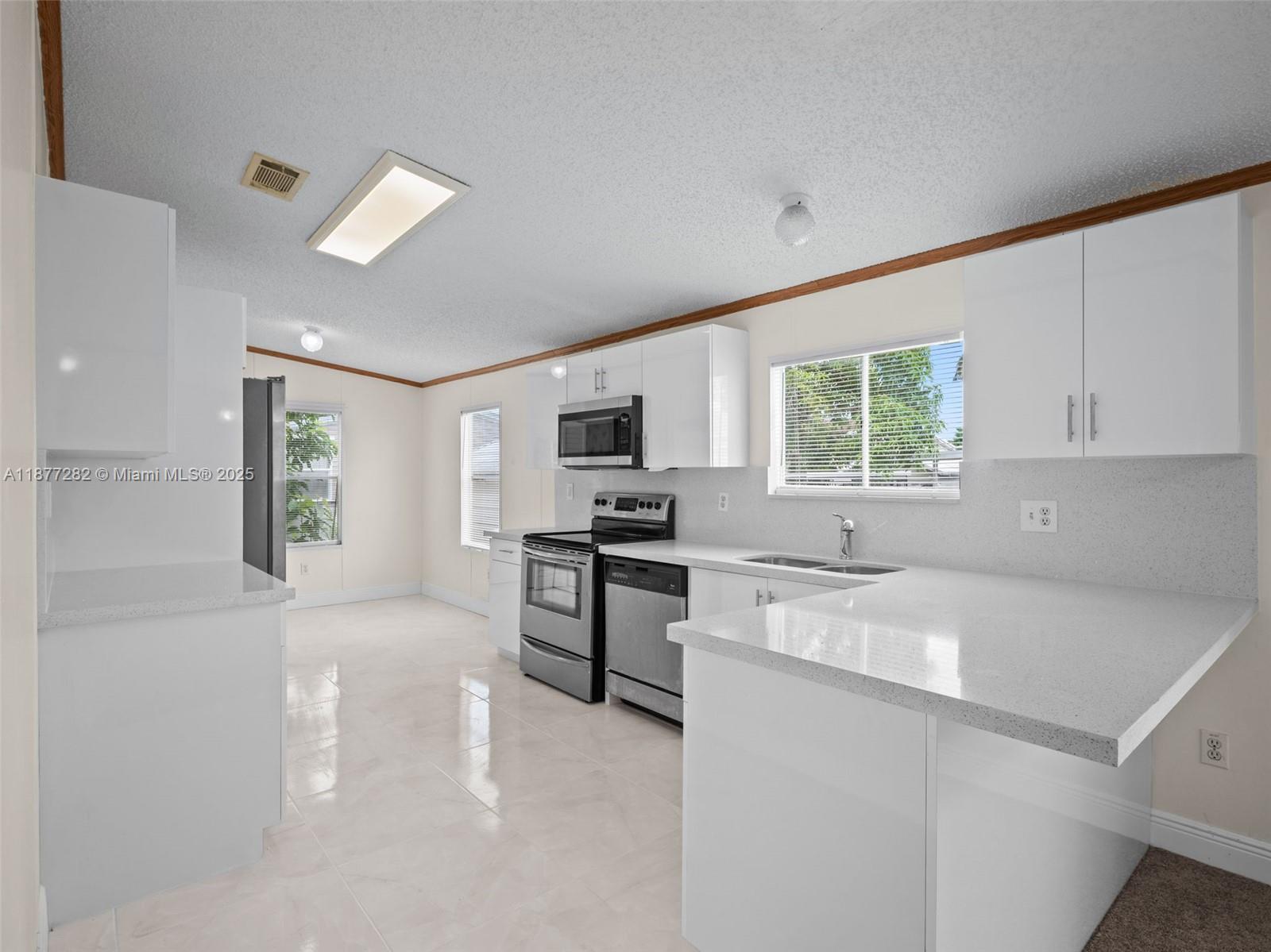 220 Ne 12th Ave Lot 150 Property Photo 9