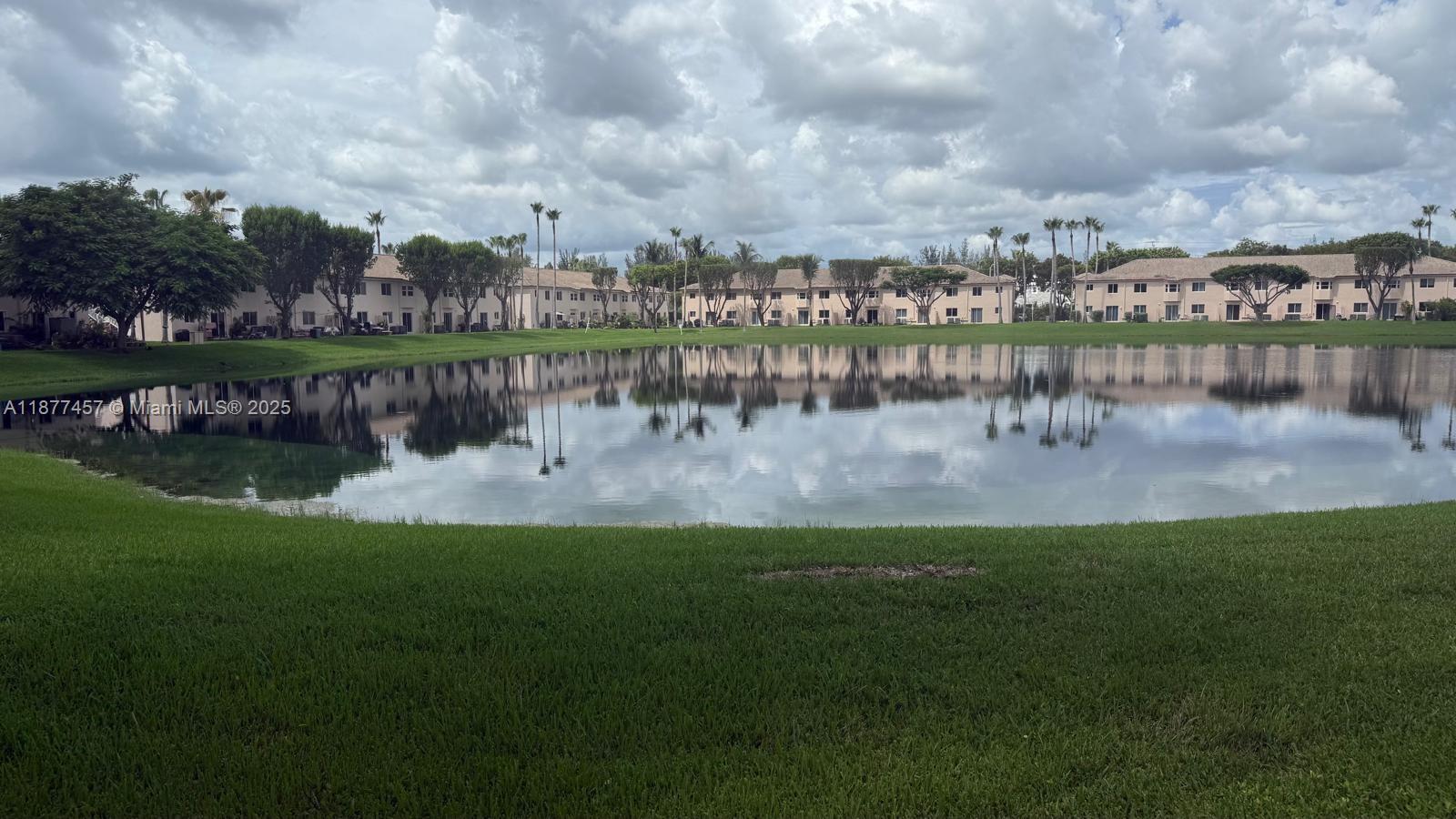 2650 SE 12th Pl 103 Property Photo 1