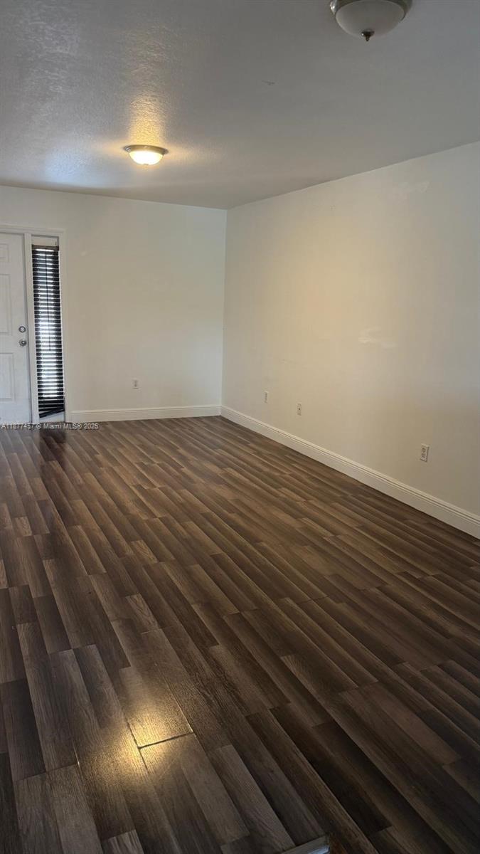 2650 Se 12th Pl 103 Property Photo 3