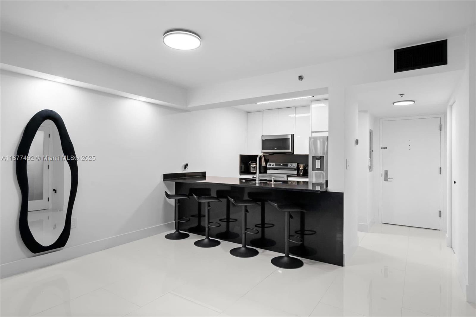 1200 Brickell Bay Dr 2812 Property Photo 10