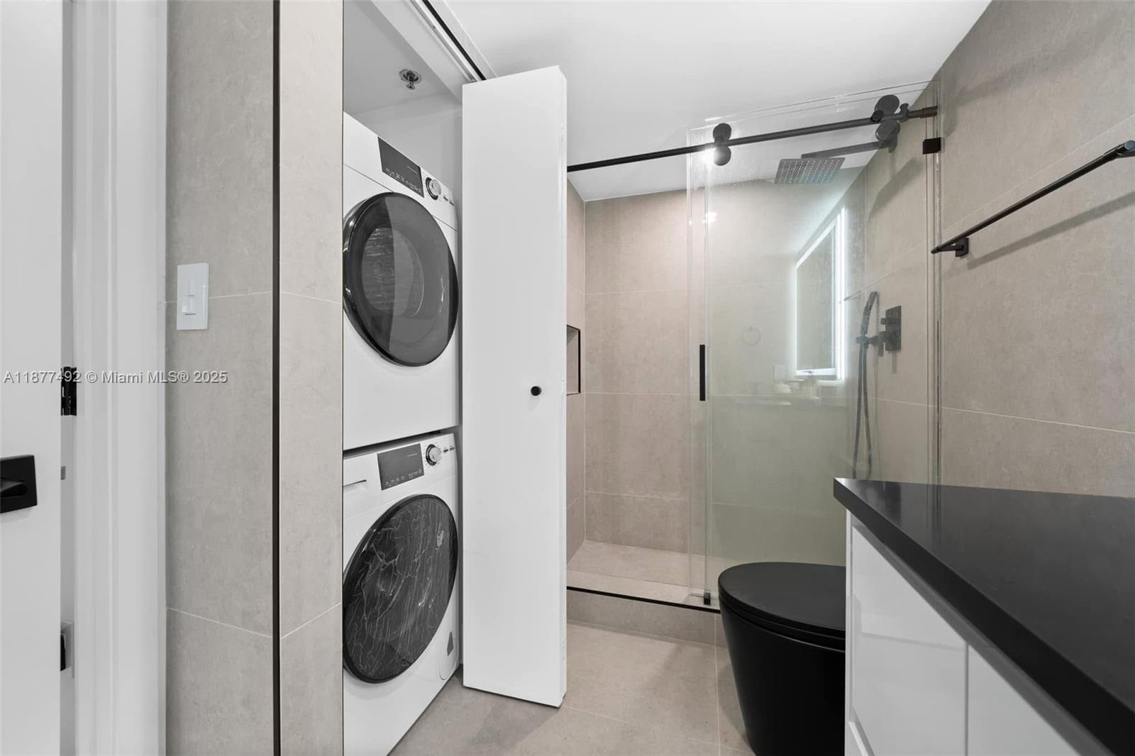 1200 Brickell Bay Dr 2812 Property Photo 12