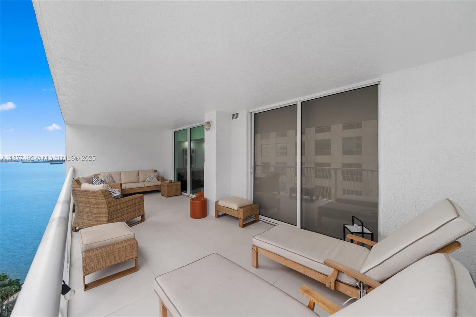 1200 Brickell Bay Dr 2812 Property Photo 14