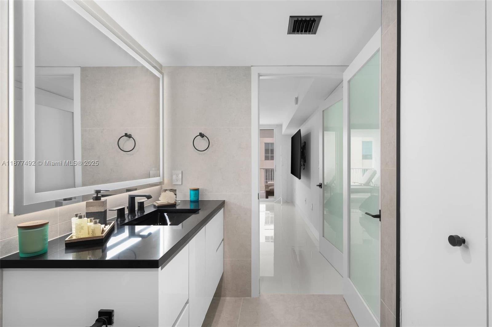 1200 Brickell Bay Dr 2812 Property Photo 15