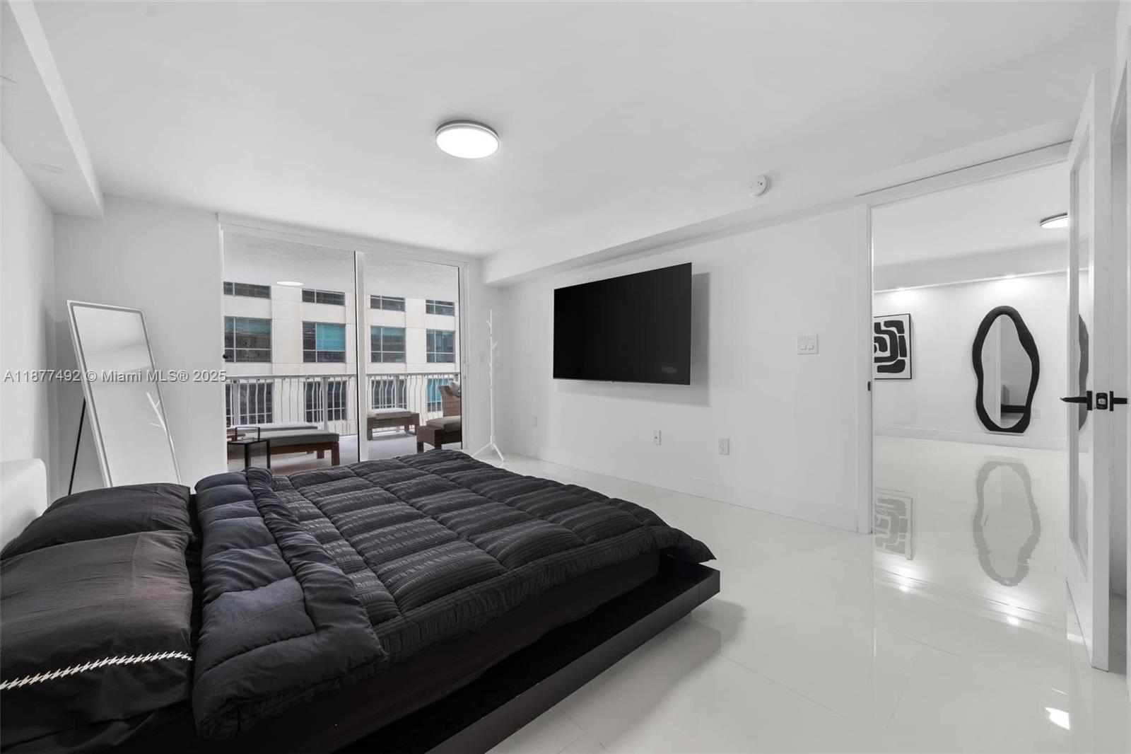 1200 Brickell Bay Dr 2812 Property Photo 16