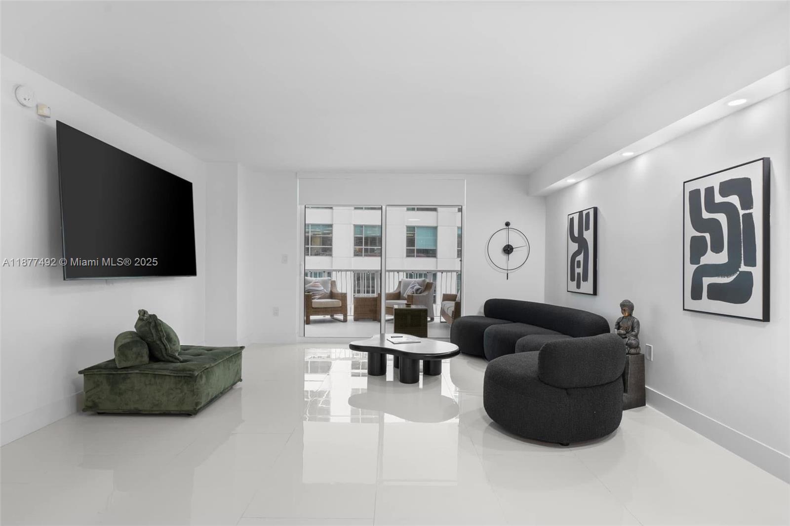 1200 Brickell Bay Dr 2812 Property Photo 21