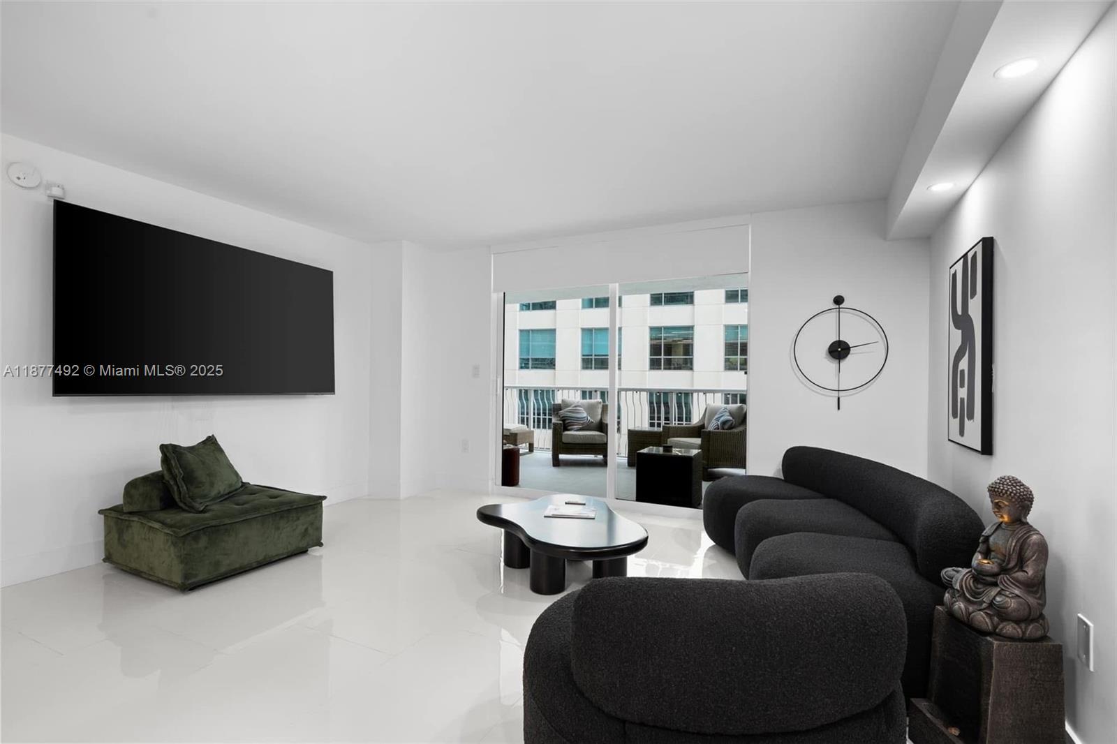 1200 Brickell Bay Dr 2812 Property Photo 25