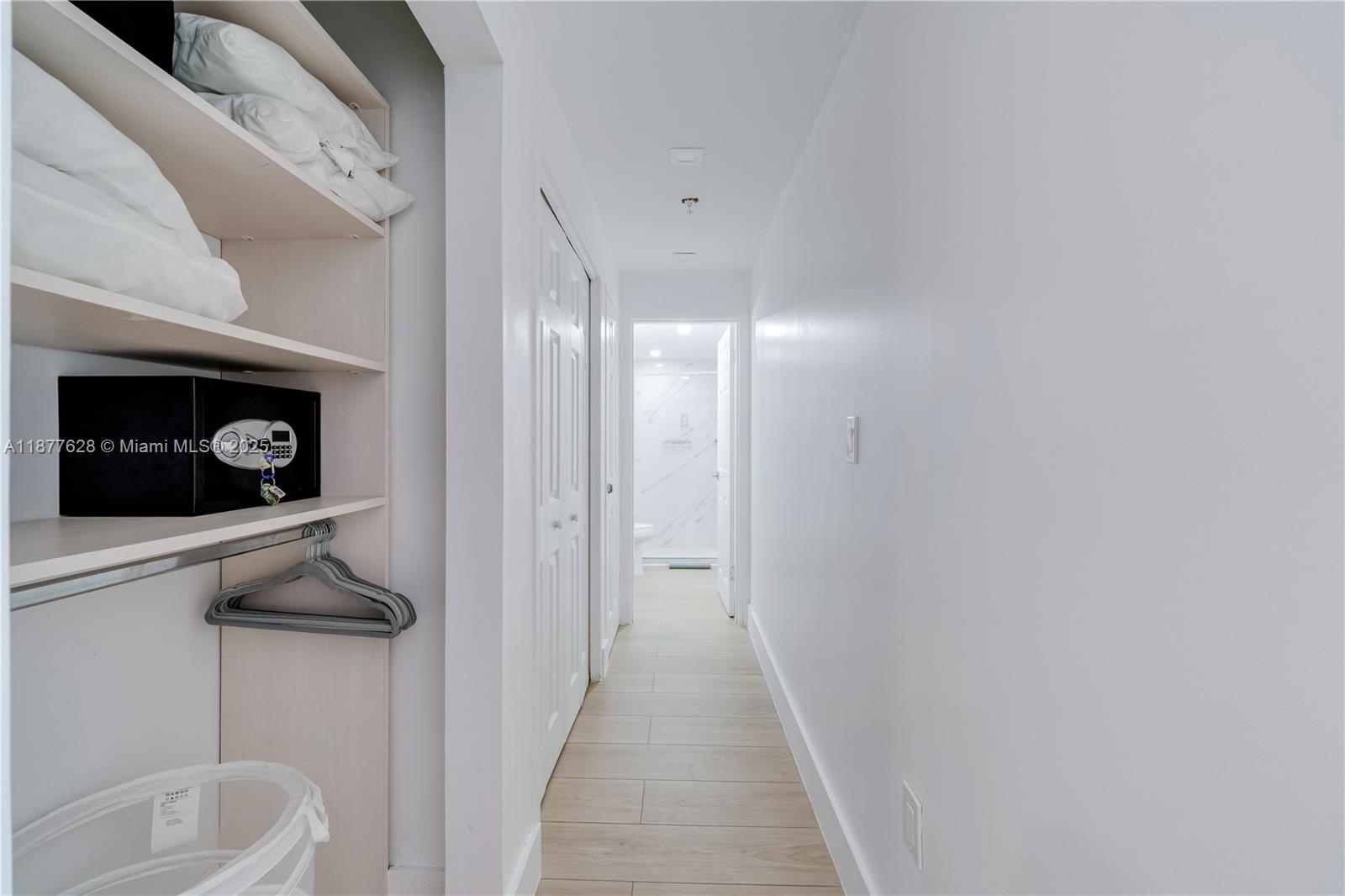 5601 Collins Ave 1011 Property Photo 22