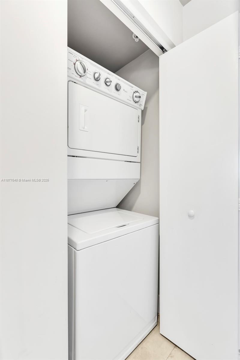 60 Sw 13th St 3402 Property Photo 14