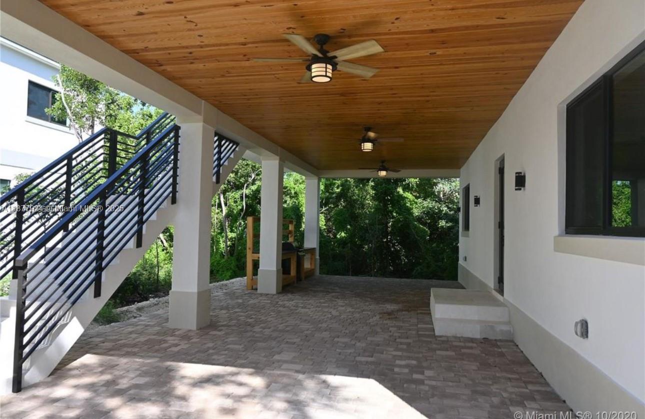 14 Coral Dr 1 Property Photo 1