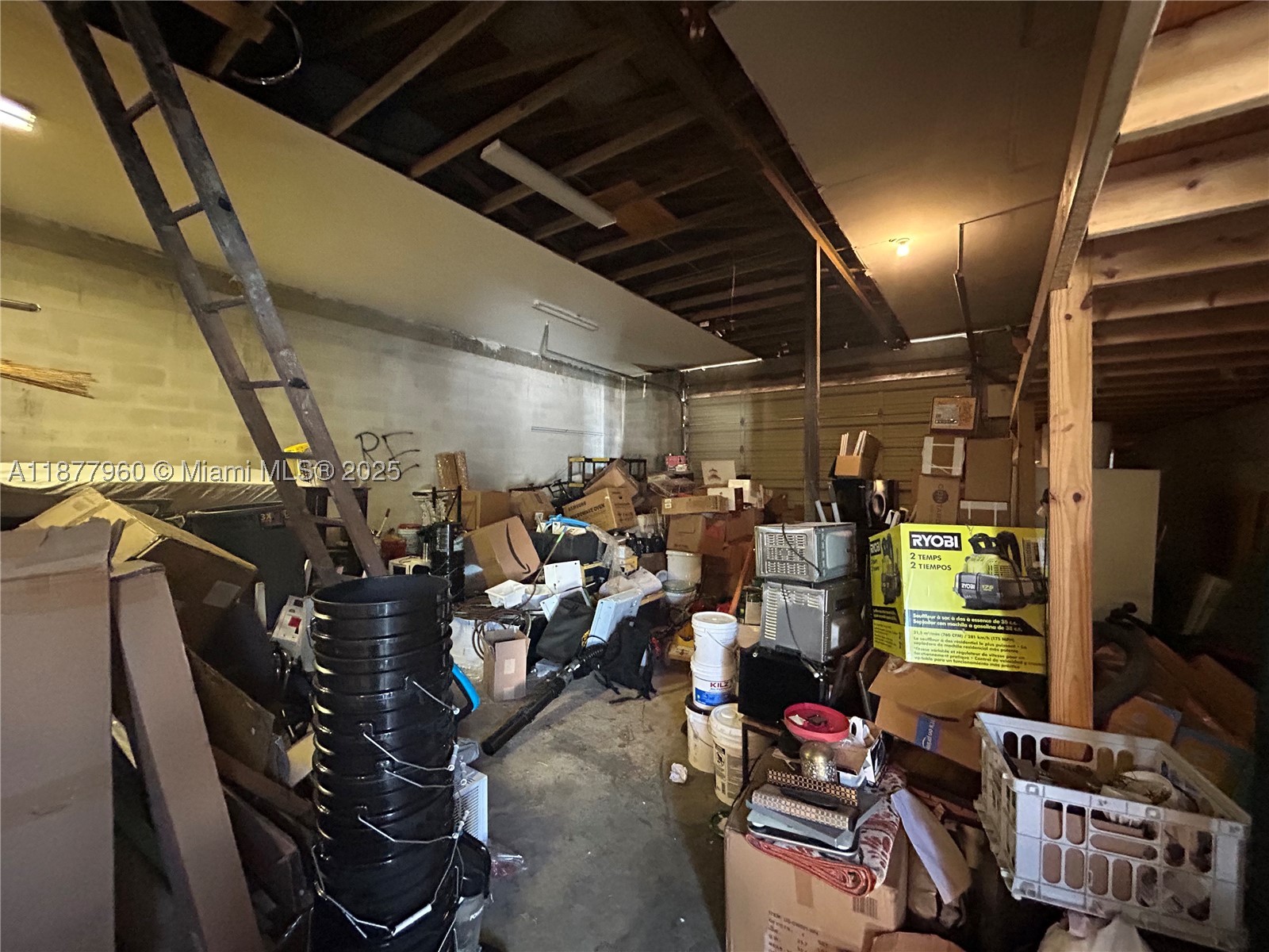 2028 Buchanan St Property Photo 5