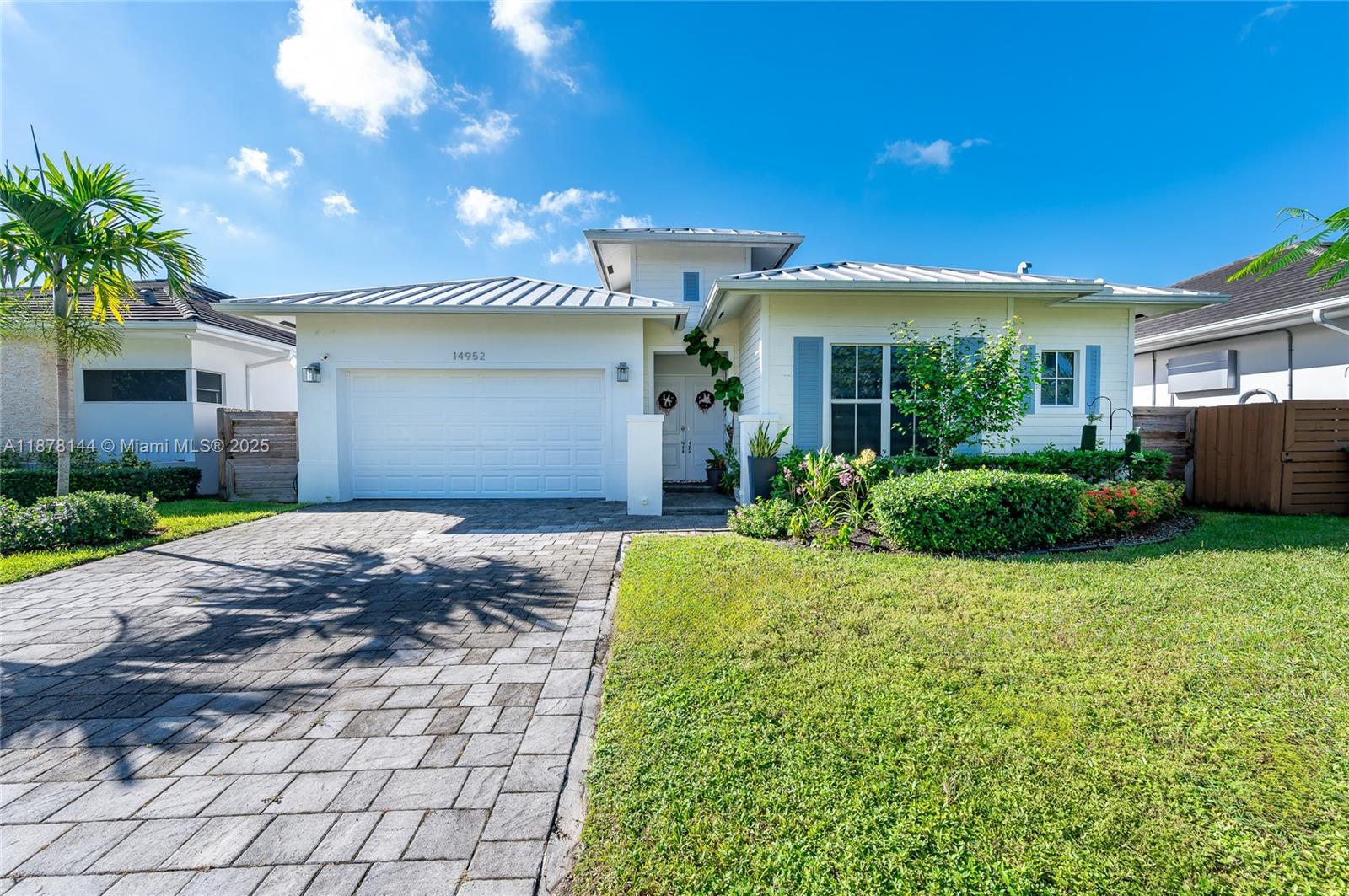 14952 SW 177th Ter Property Photo 1