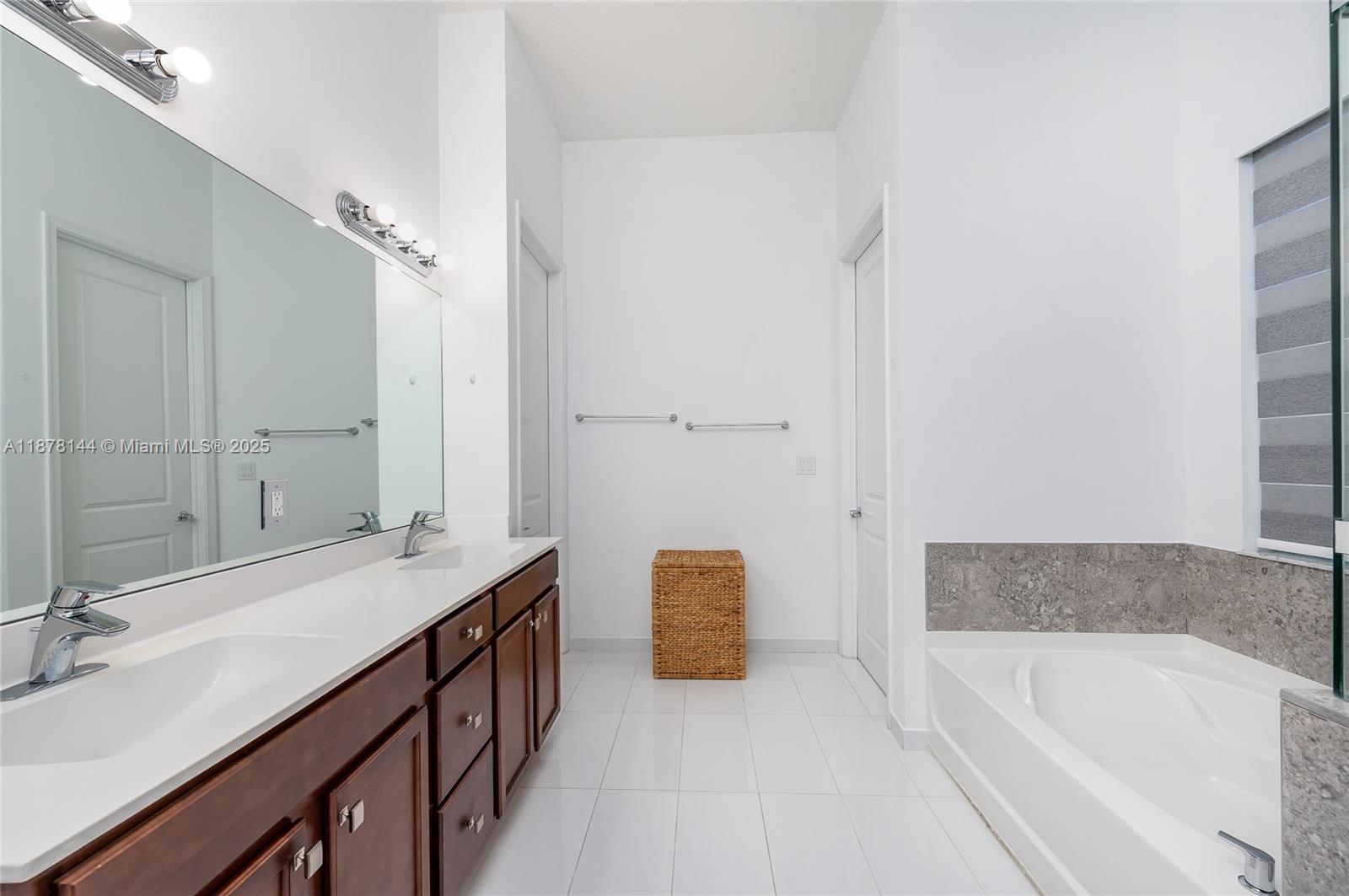 14952 Sw 177th Ter Property Photo 24